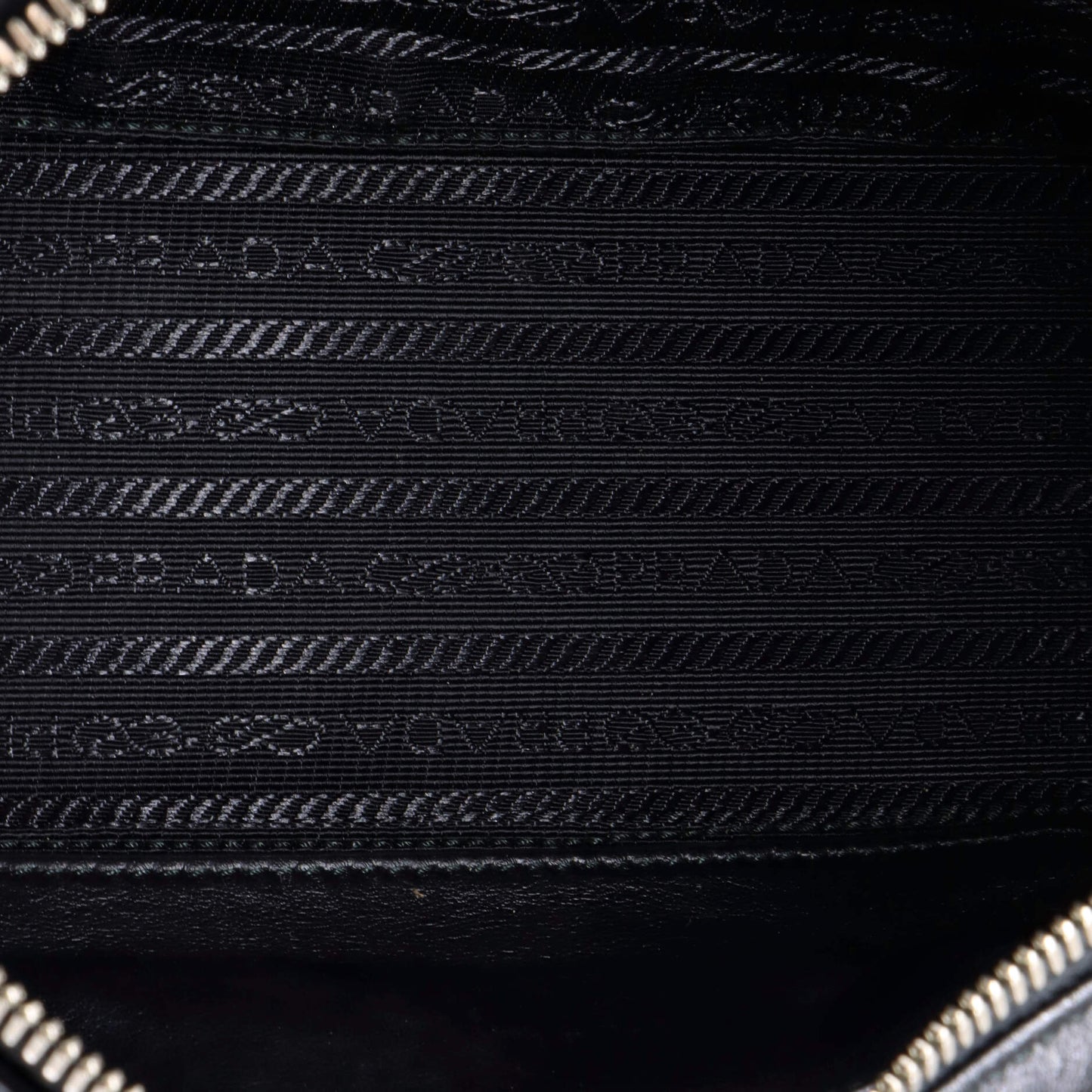 プラダ カメラバッグ ダイアグラム キルティングレザー ミニ