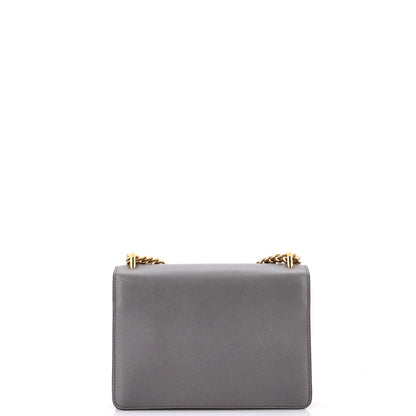 プラダ エンベロープ フラップ チェーン ショルダーバッグ サフィアーノレザー スモール