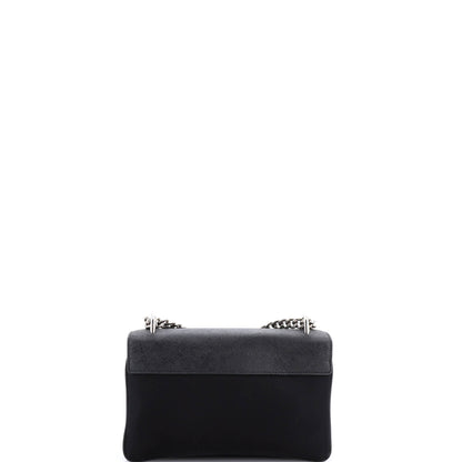 プラダ チェーン フラップ クロスボディ バッグ テスートとサフィアーノ レザー ミディアム