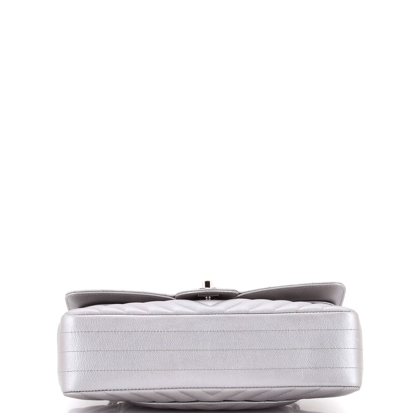 シャネル クラシック ダブルフラップバッグ シェブロン キャビア ミディアム