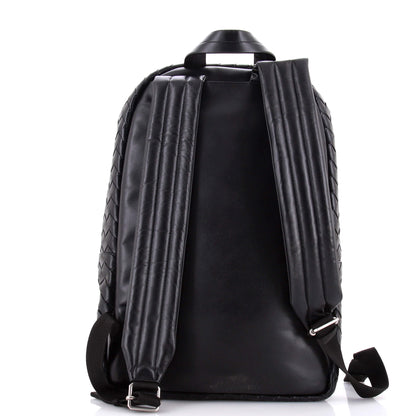 ボッテガ ヴェネタ フロントポケット バックパック イントレチャート レザー ミディアム