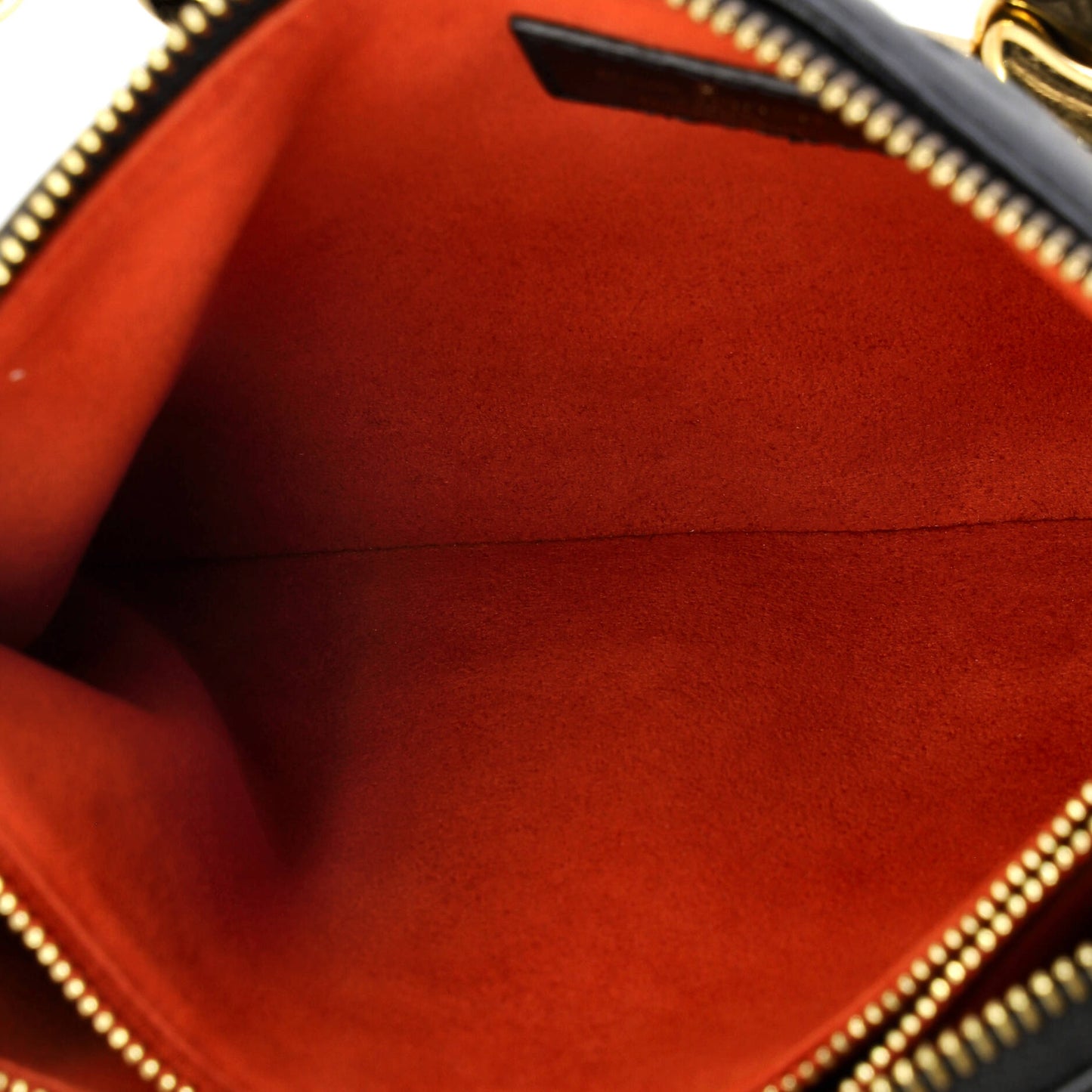 ルイ・ヴィトン クッションバッグ モノグラム エンボス加工 ラムスキン BB