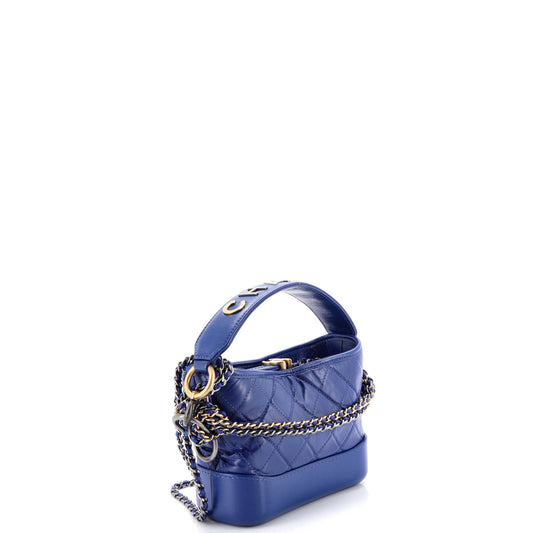 シャネル ガブリエル ホーボー ロゴ ハンドル キルティング エイジドカーフスキン スモール