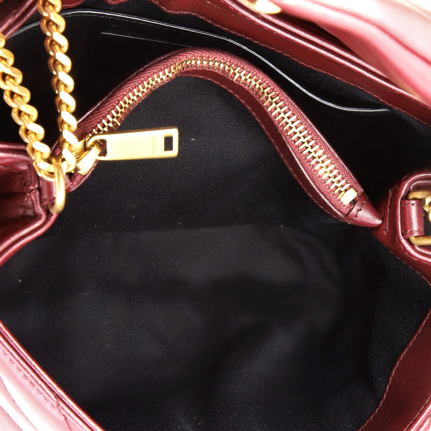 サンローラン ルルショルダーバッグ マトラッセ シェブロン レザー スモール