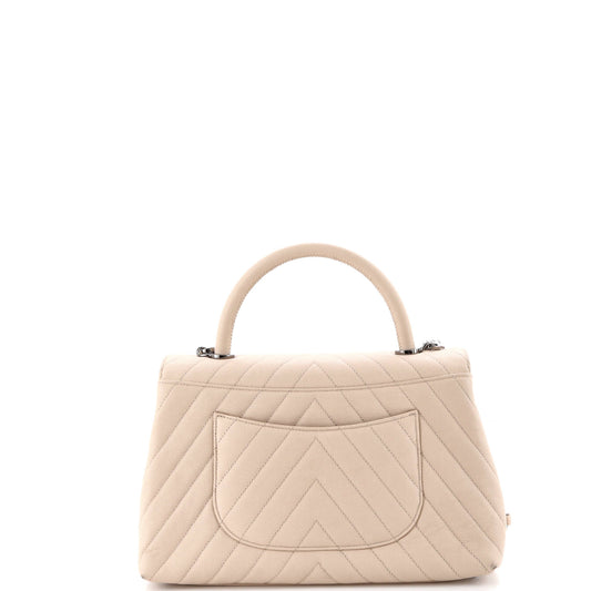 シャネル ココ トップハンドルバッグ シェブロン キャビア スモール