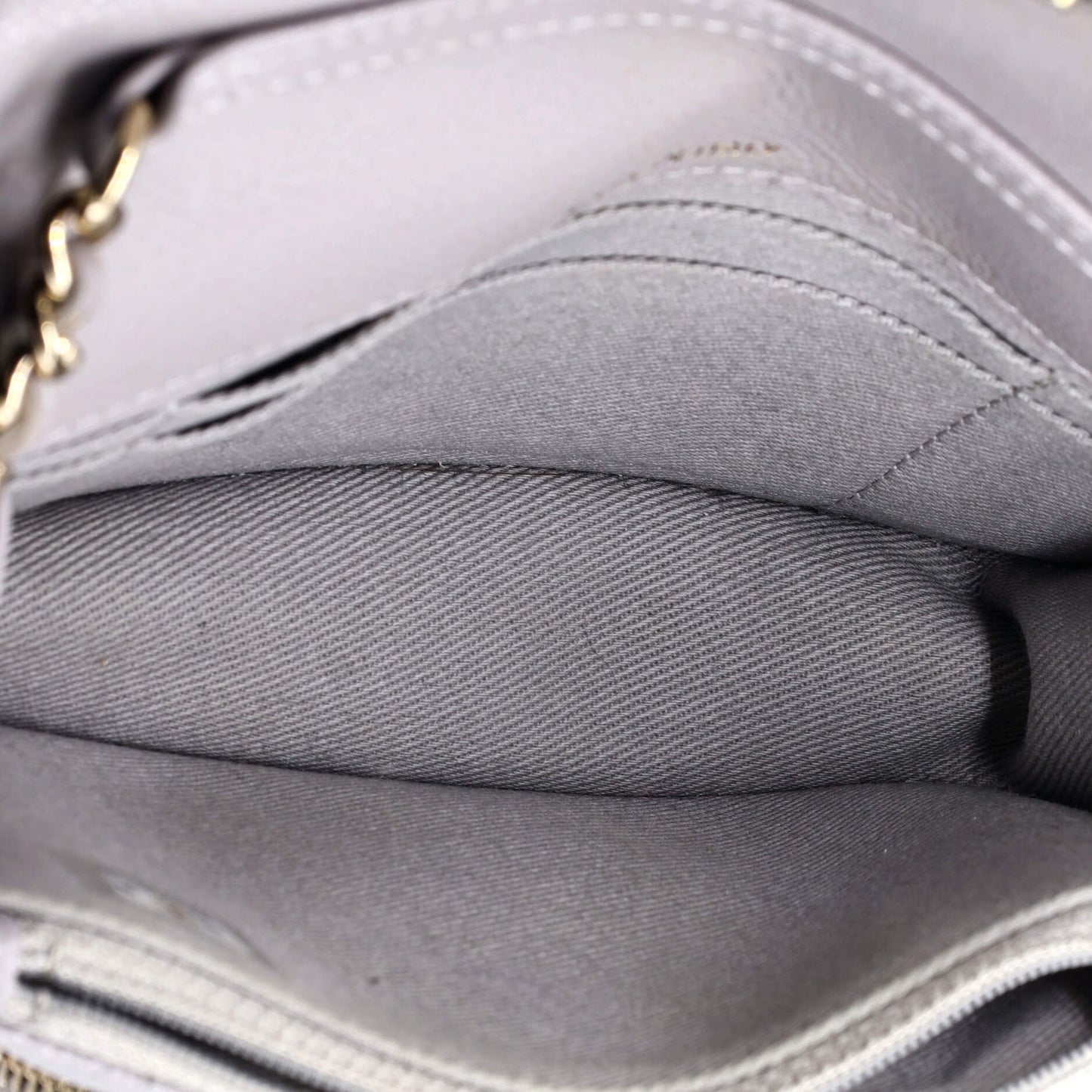 シャネル ビジネス アフィニティ フラップ クラッチ チェーン キルティング キャビア