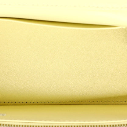 シャネル スウィート カメリア バニティケース チェーン付き キルティング ラムスキン スモール