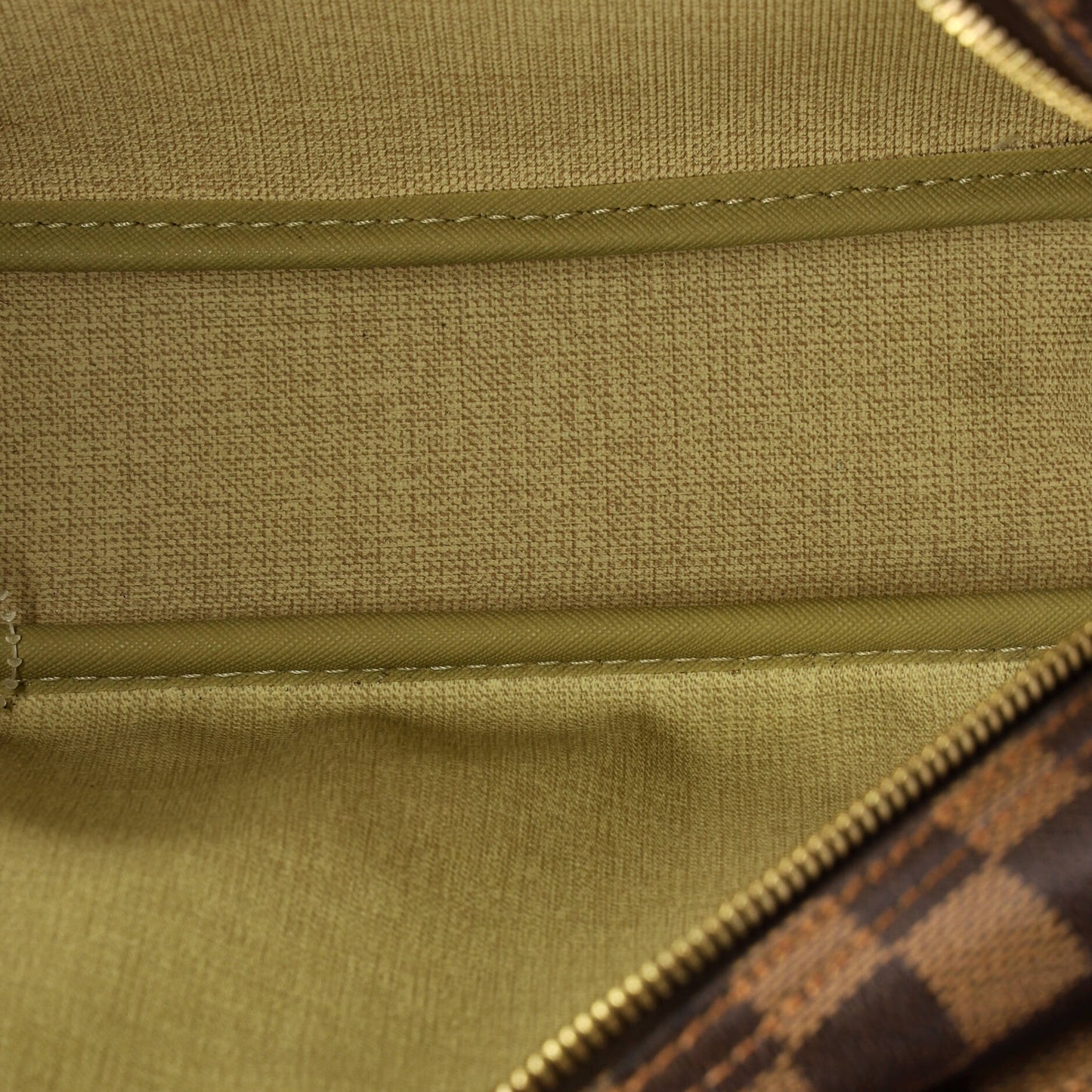 ルイ・フラッグリポーターバッグ ダミエPM