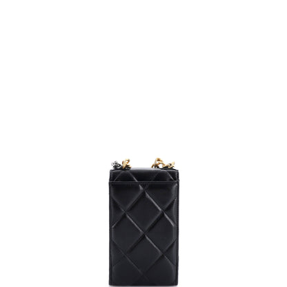 シャネル 19 縦型携帯電話ホルダー チェーン付き キルティング ラムスキン