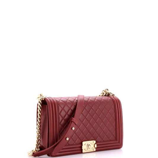 シャネル ボーイ フラップバッグ キルティング ラムスキン ニューミディアム