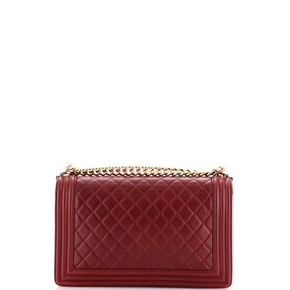 シャネル ボーイ フラップバッグ キルティング ラムスキン ニューミディアム