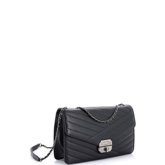 シャネル ガブリエル フラップ シェブロン ゴートスキン ラージ