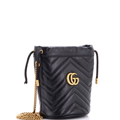 グッチ GGマーモント バケットバッグ マトラッセレザー ミニ