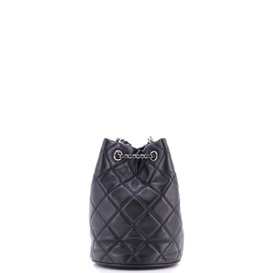 シャネル レインボー CC ドローストリング バケットバッグ キルティング ラムスキン ミニ