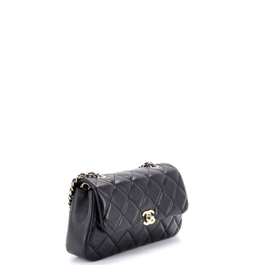 シャネル CC ターンロック フラップ フォンホルダー チェーン付き キルティング ラムスキン