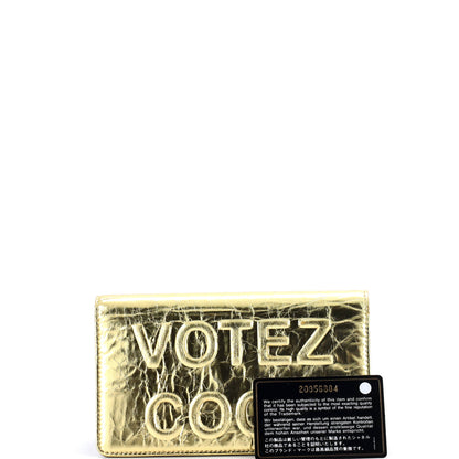 シャネル ヴォーテズ ココ 二つ折り財布 エンボスレザー