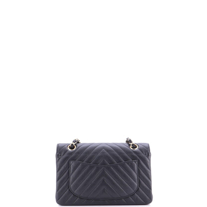 シャネル クラシック シングルフラップバッグ シェブロン キャビア ミニ