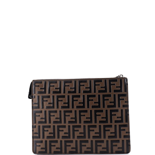 フェンディハンドル クラッチズッカ柄 エンボスレザー ミディアム