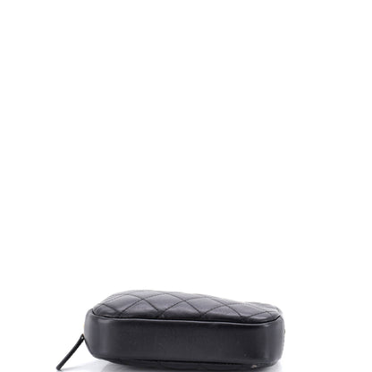 シャネル カーヴィ コスメポーチ キルティング ラムスキン スモール