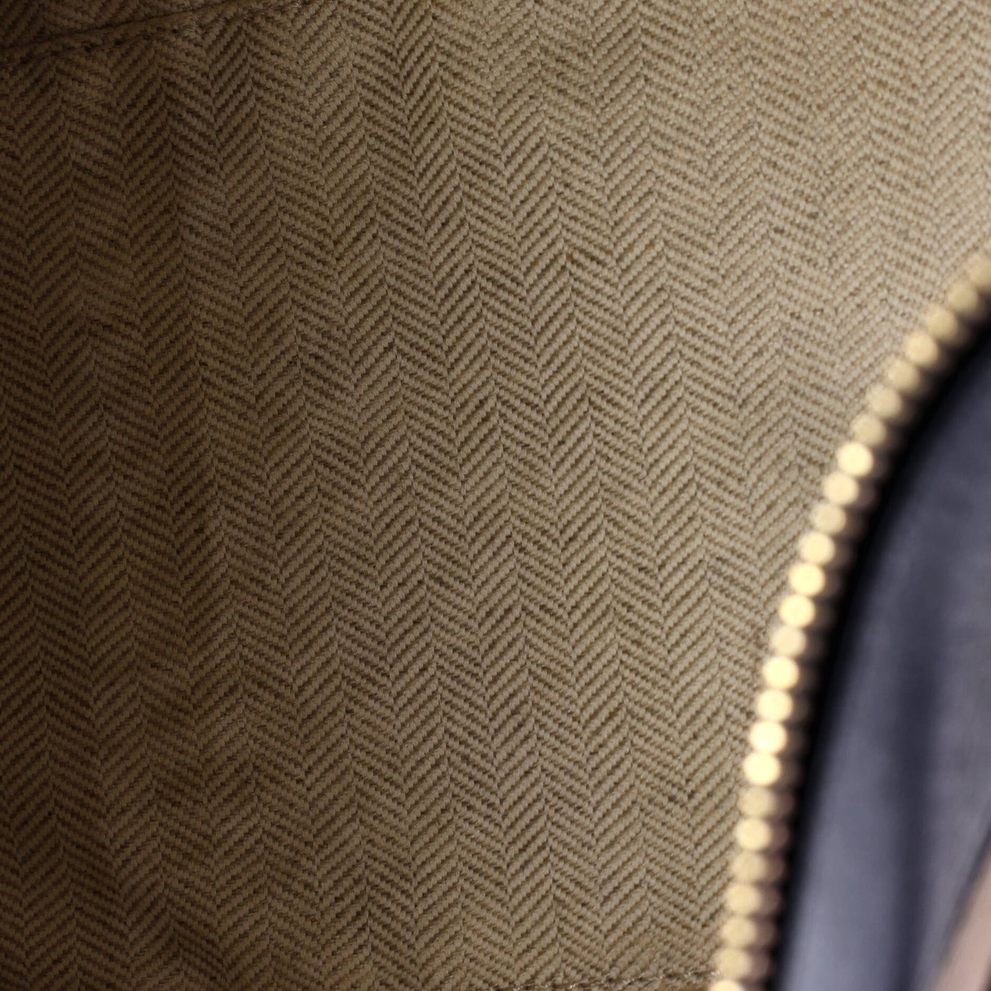 ロエベ パズルバッグ レザー ミディアム