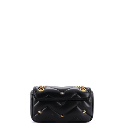 グッチ GGマーモント フラップバッグ スタッズ付き マトラッセレザー スモール