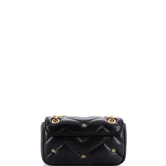 グッチ GGマーモント フラップバッグ スタッズ付き マトラッセレザー スモール