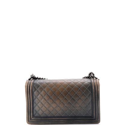 シャネル ボーイフラップバッグ キルティング ウォッシュドカーフスキン ニューミディアム