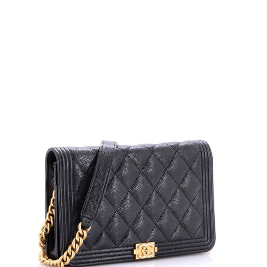 シャネル ボーイ ウォレット オン チェーン キルティング キャビア
