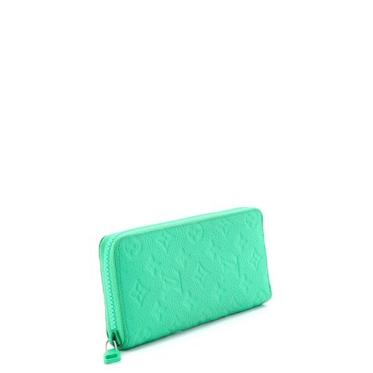 ルイ・フラッグ ジッピーウォレット モノグラム トリヨンレザー ヴェルティカル