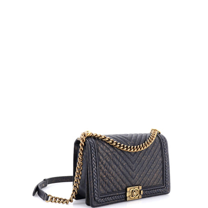 シャネル ブレイデッド ボーイ フラップバッグ パティーヌ加工 シェブロン キャビア ニューミディアム