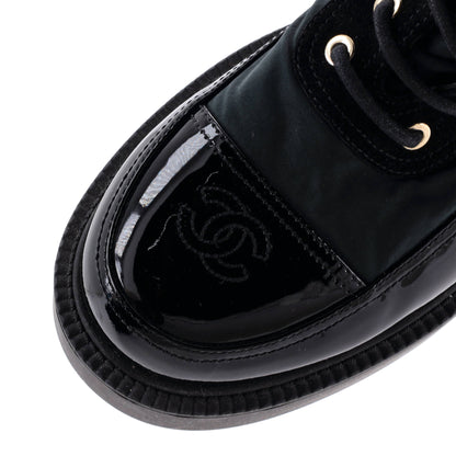 シャネル レディース CC キャップトゥ レースアップブーツ ナイロン スエード＆パテント