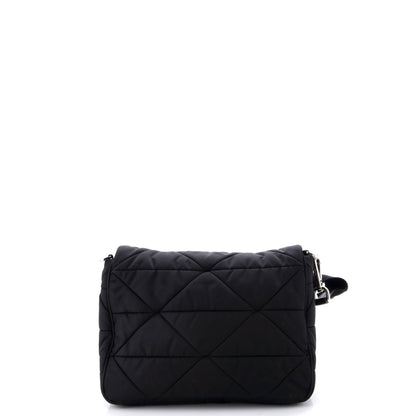 プラダ パッド入りフラップショルダーバッグ キルティングテッスート