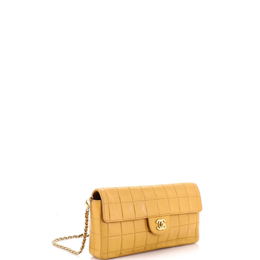 シャネル チョコレートバー フラップバッグ キルティング ラムスキン イーストウエスト