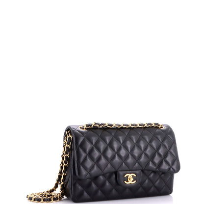 シャネル クラシック ダブルフラップバッグ キルティング ラムスキン ジャンボ