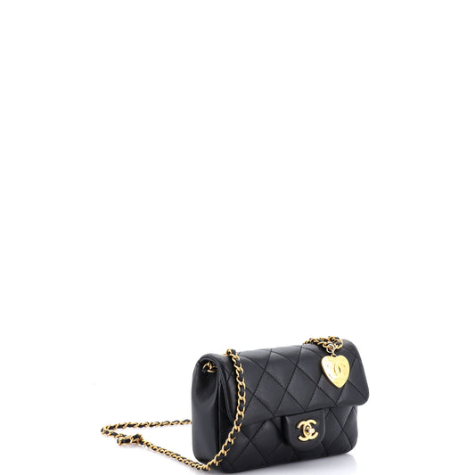 シャネル ハートチャーム フラップバッグ キルティング ラムスキン ミニ