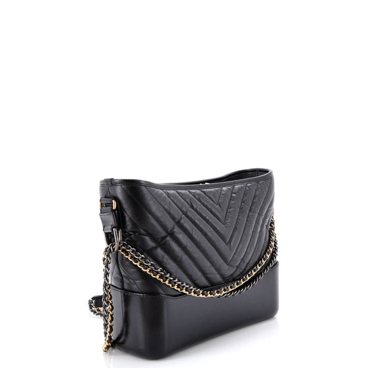 シャネル ガブリエル ホーボー シェブロン エイジドカーフスキン ミディアム