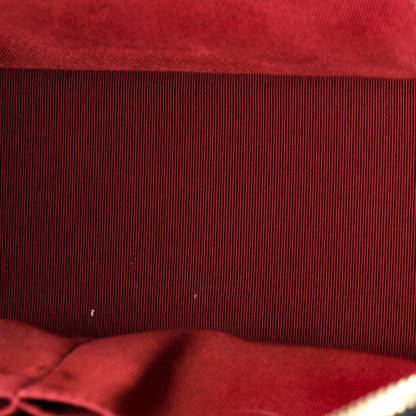 シャネル ガブリエル ホーボー シェブロン エイジドカーフスキン ミディアム