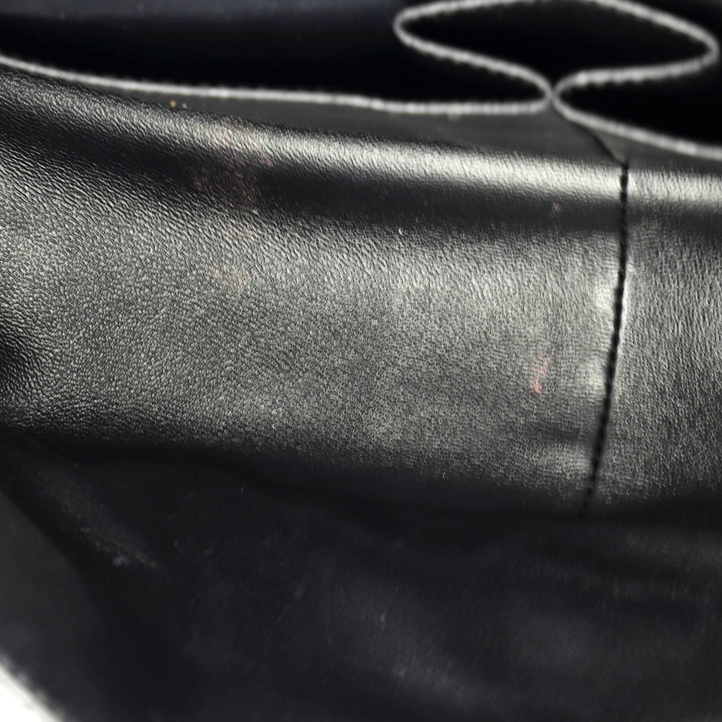 シャネル ソーブラック リイシュー 2.55 フラップバッグ キルティング グレーズドカーフスキン 225