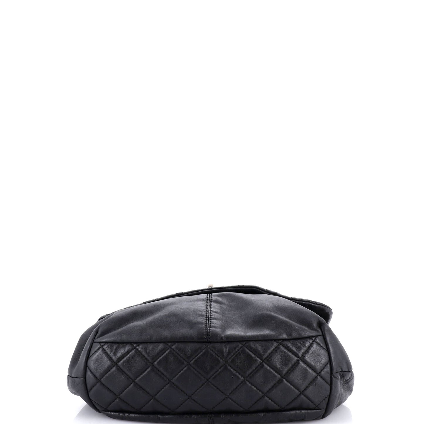 シャネル トリアノン メッセンジャーバッグ キルティングレザー ラージ