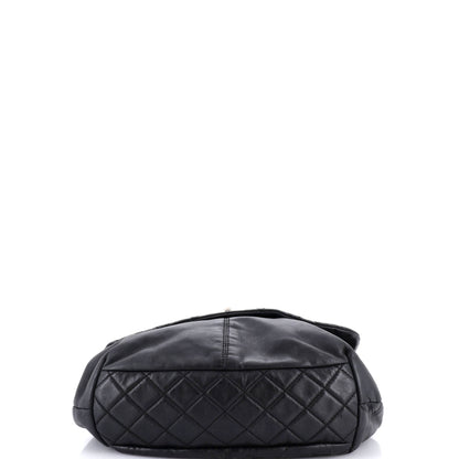 シャネル トリアノン メッセンジャーバッグ キルティングレザー ラージ