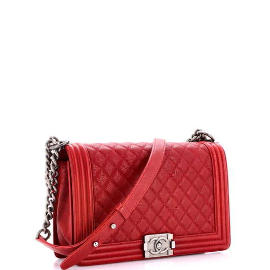 シャネル ボーイ フラップバッグ キルティング キャビア ニューミディアム