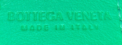 ボッテガ ヴェネタ カセットフォンホルダー クロスボディバッグ マキシ イントレチャート レザー ミニ