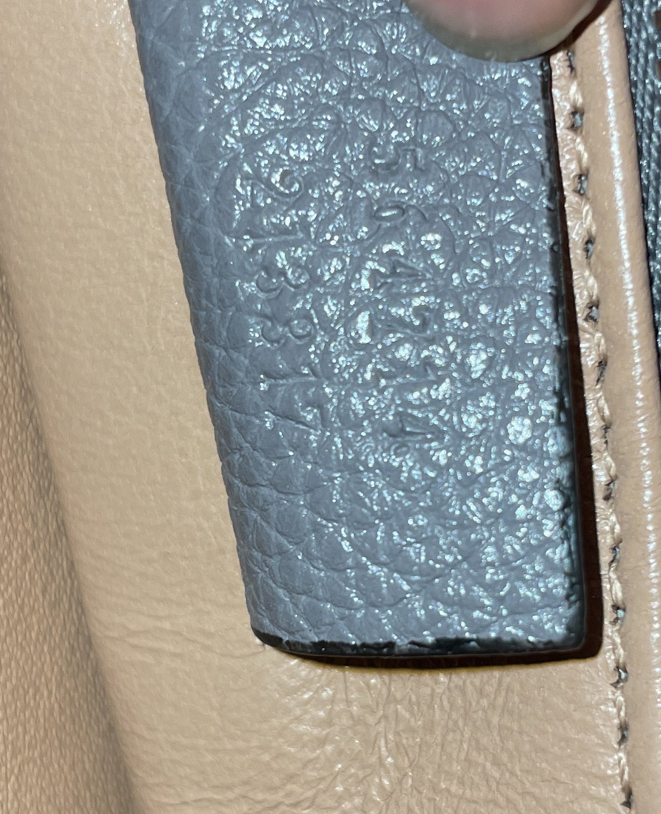 Gucci Zumi medium leather top handle bag