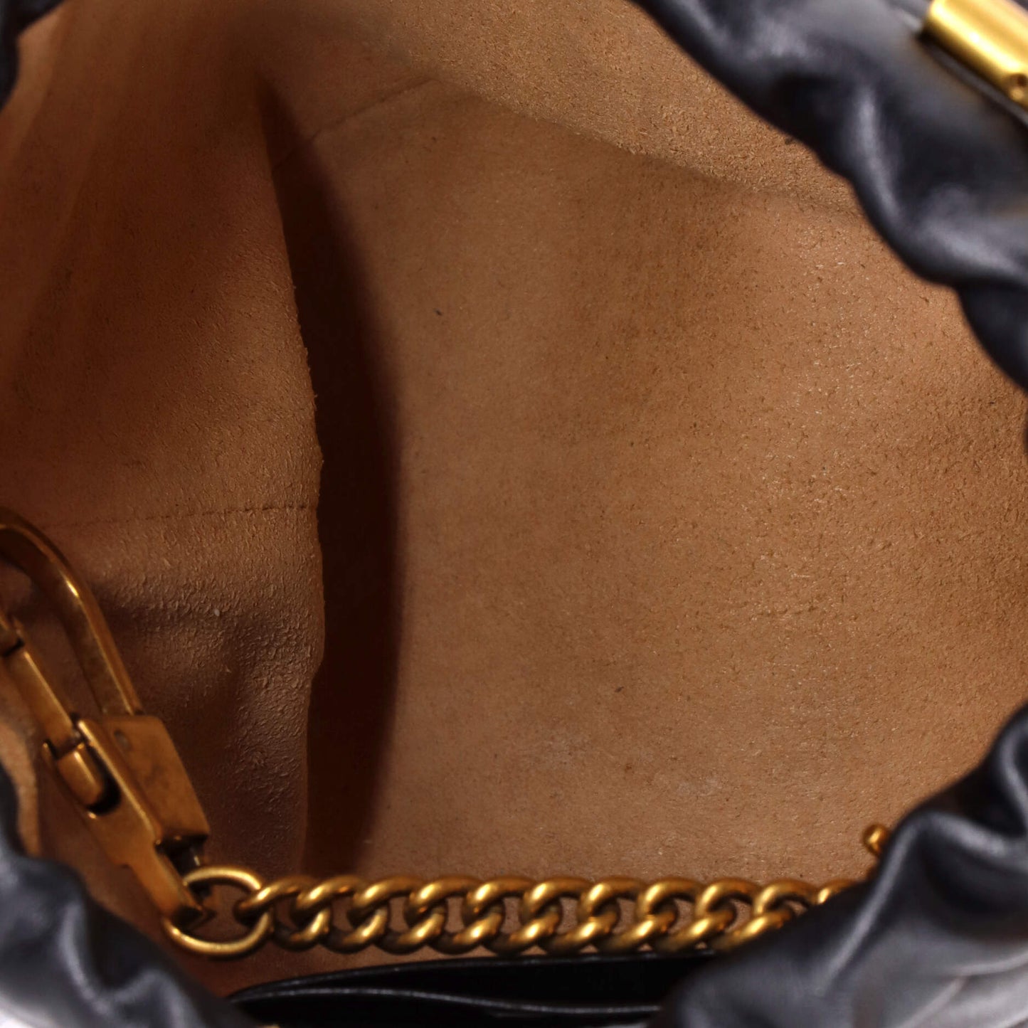 Gucci GG Marmont Mini Bucket Bag in Matelassé Leather