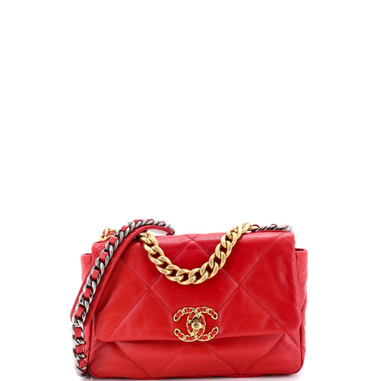 Chanel 19 flap bag in quilted leather, medium