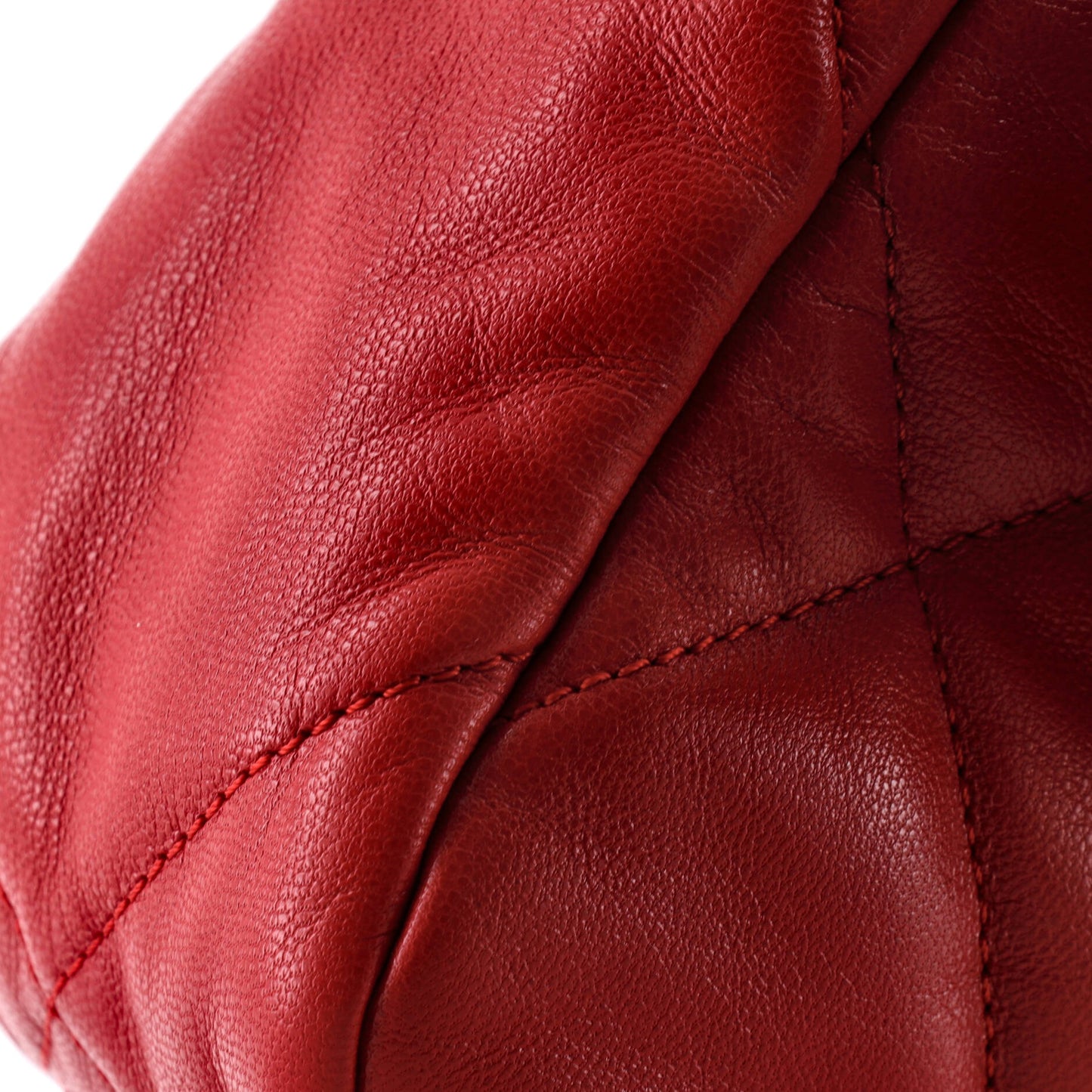 Chanel 19 flap bag in quilted leather, medium