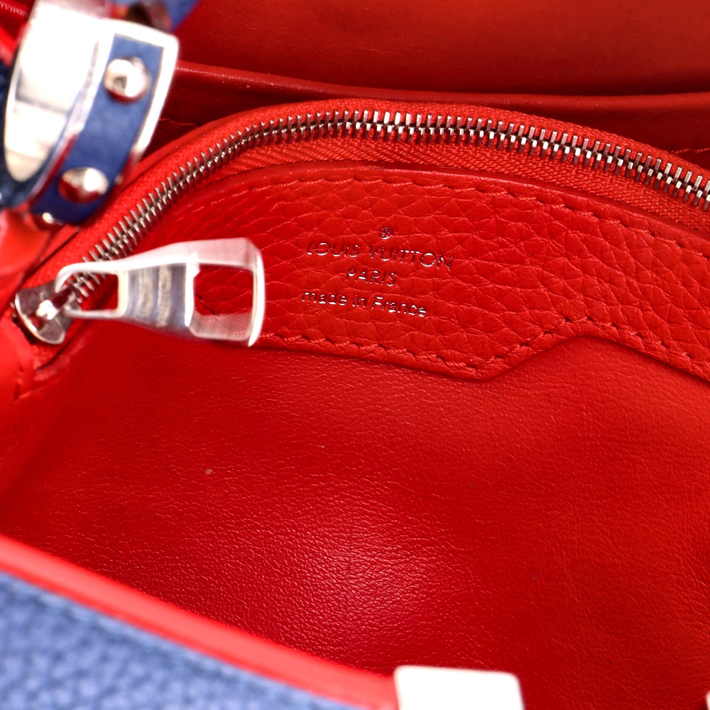 Louis Vuitton Capucines Leather Bag MM
