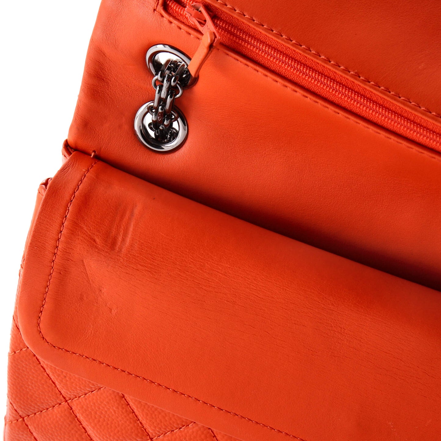 シャネル リイシュー 2.55 フラップバッグ キルティング パテント キャビア 226