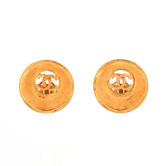 Chanel Vintage Cutout CC Clip-on Earrings in Metal