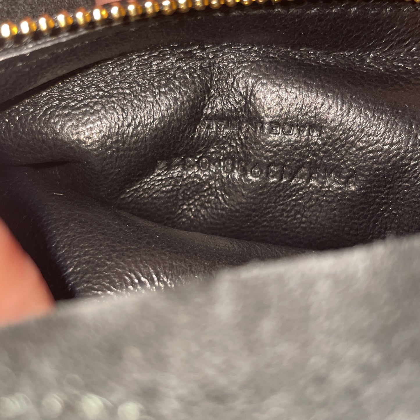 Saint Laurent Le 5 a 7 Supple Hobo Leather Small
